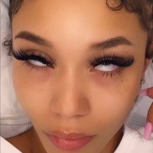 Meet your Posher, Anya